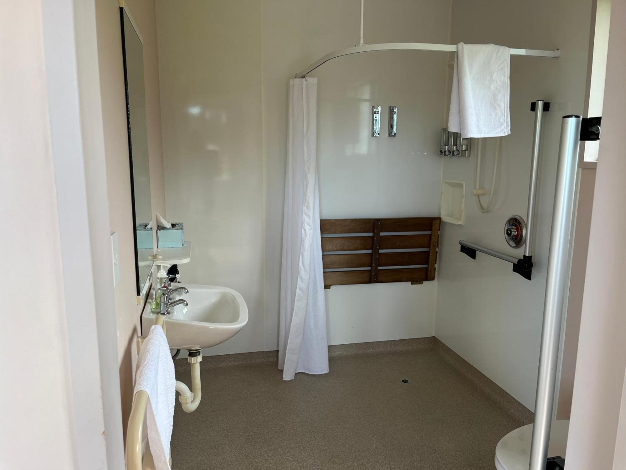 Carrickfergus Cottage Unit 1 Harihari Extérieur photo