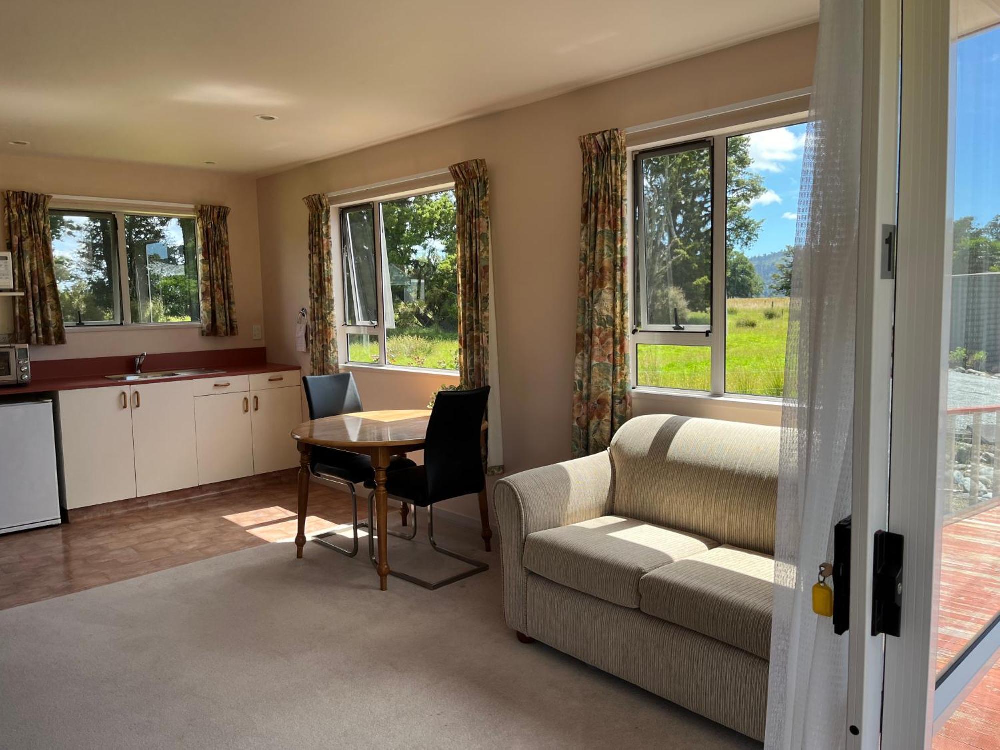 Carrickfergus Cottage Unit 1 Harihari Extérieur photo